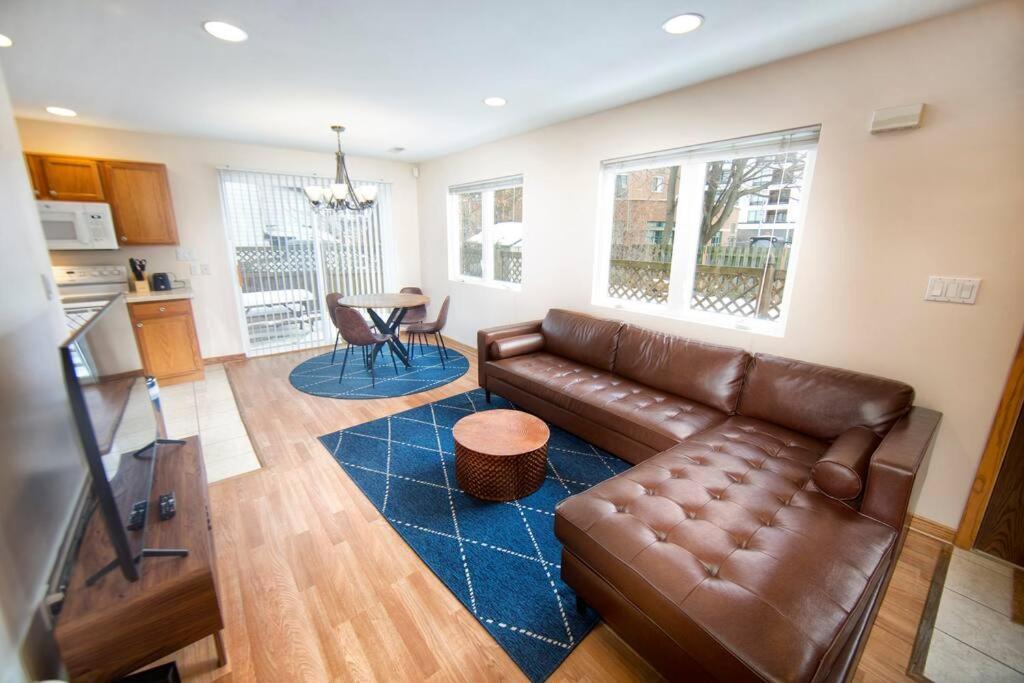 شقة Tucked Away Off Brady - 4 Beds ميلووكي المظهر الخارجي الصورة