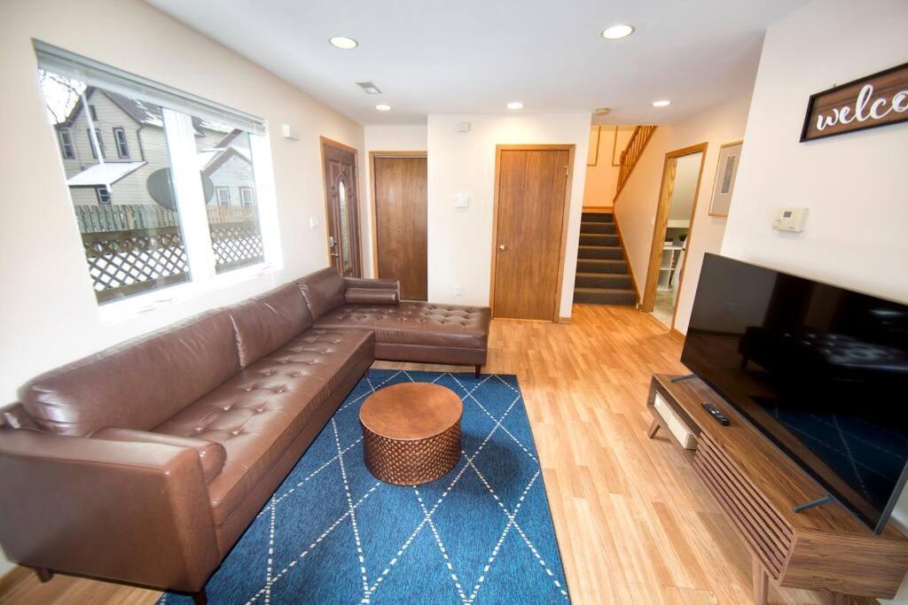 شقة Tucked Away Off Brady - 4 Beds ميلووكي المظهر الخارجي الصورة